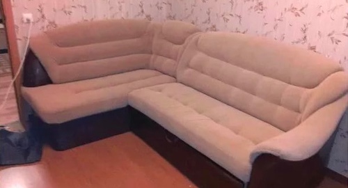 Перетяжка углового дивана. Саяногорск